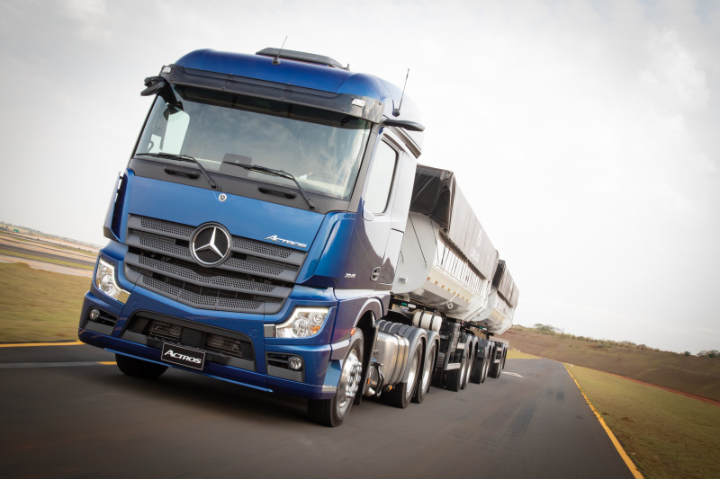 MB INICIA TEST-DRIVE DO NOVO ACTROS NA ROTA DA SAFRA