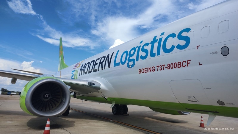 MODERN LOGISTICS INTEGRA 737-800 NG EM SUAS OPERAÇÕES