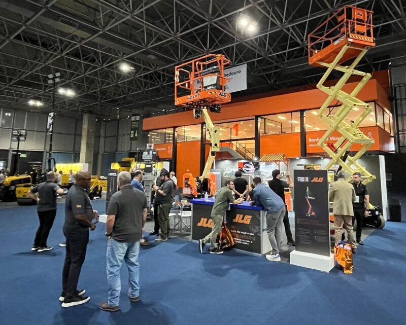 ANALOC RENTAL SHOW CONSOLIDADO NO RIO