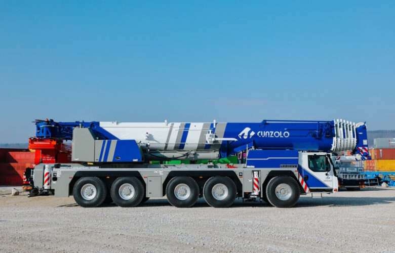 CUNZOLO INVESTE EM NOVOS GUINDASTES LIEBHERR