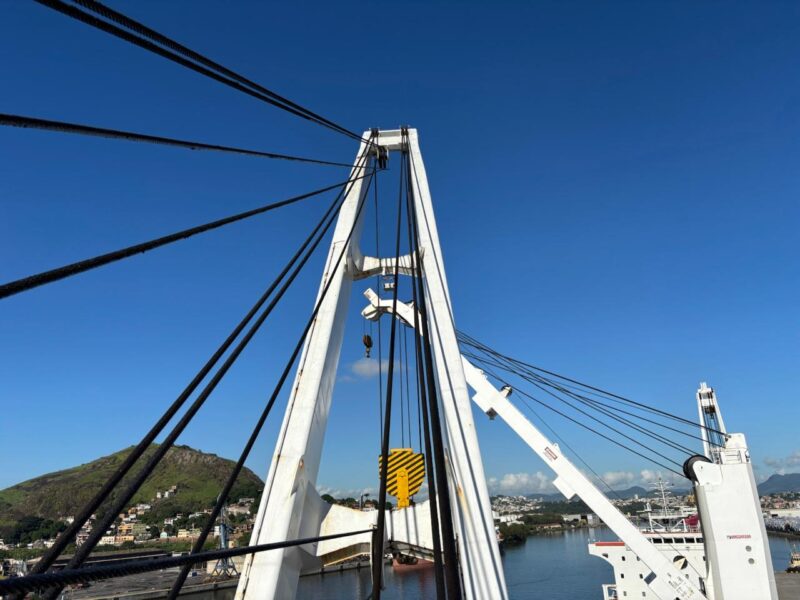 INSPEÇÃO PRÉ-OPERACIONAL EM GUINDASTES DE BORDO