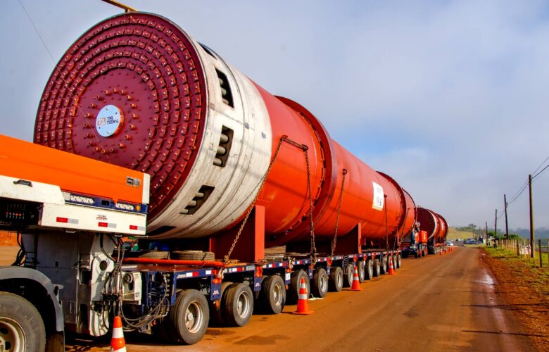 HEAVY LIFT LOGÍSTICA AMPLIA ATUAÇÃO EM CARGAS SUPERPESADAS