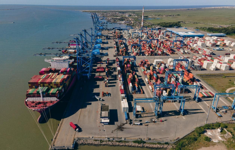 EXPANSÃO COM INVESTIMENTOS E INOVAÇÕES TECNOLÓGICAS